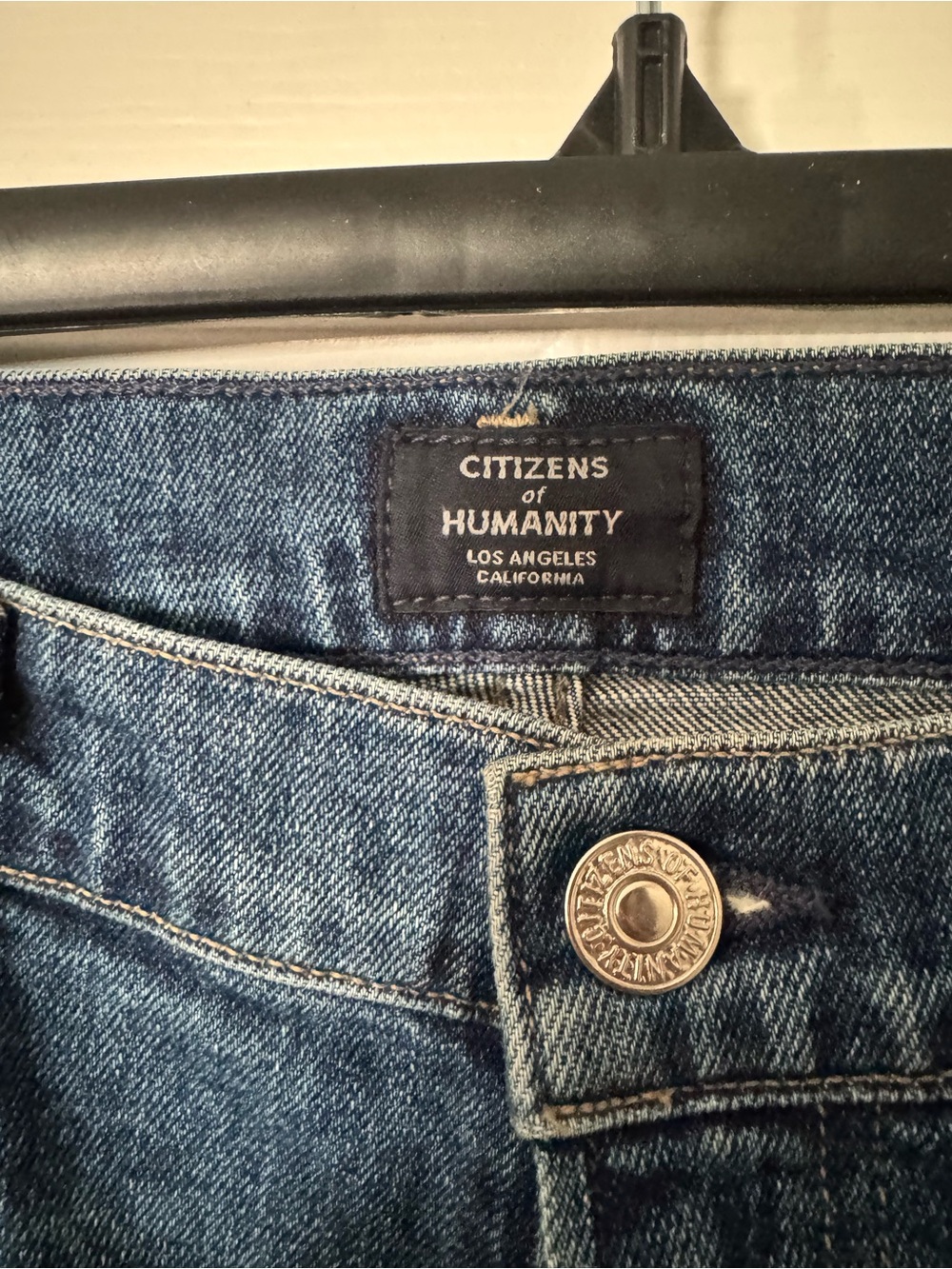 Citizens Of Humanity Medium Blue cropped Jeans